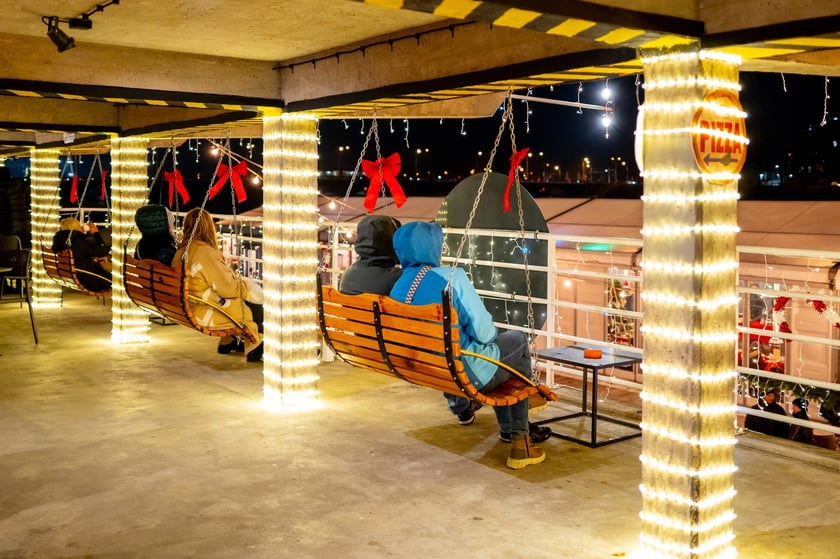 jarmark świąteczny w Marinie Kleczków we Wrocławiu