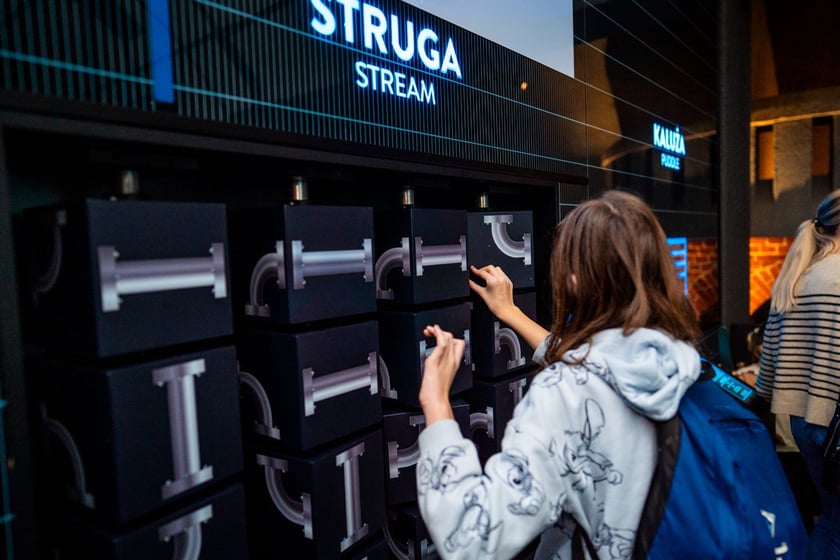 Multimedialny woz MPWiK w Hydropolis