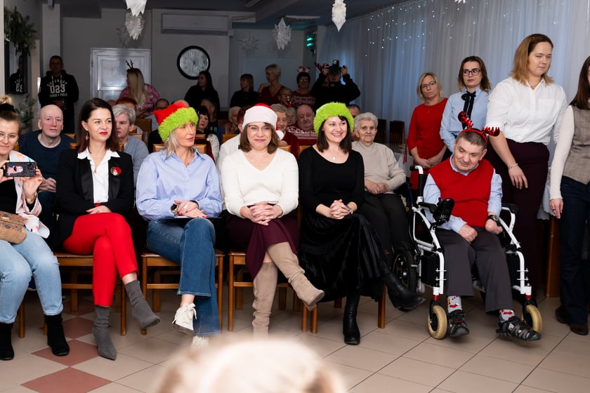 Finał akcji „Listy do Świętego Mikołaja” w DPS przy ul. Rędzińskiej we Wrocławiu