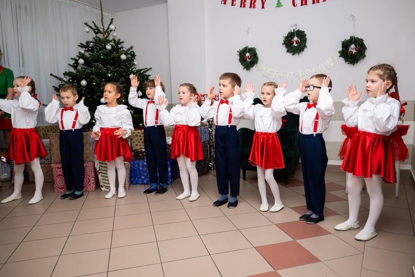 Finał akcji „Listy do Świętego Mikołaja” w DPS przy ul. Rędzińskiej we Wrocławiu