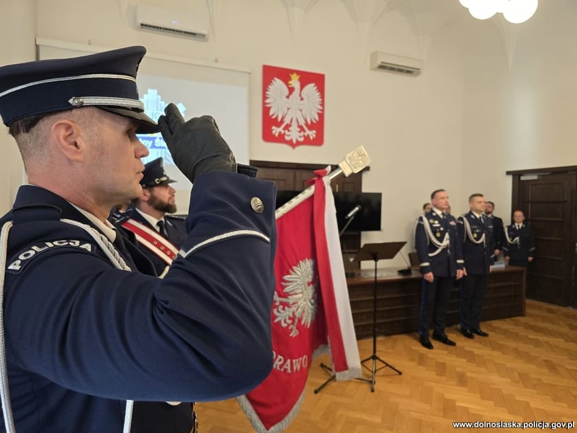 Ślubowanie nowych policjantek i policjantów we Wrocławiu