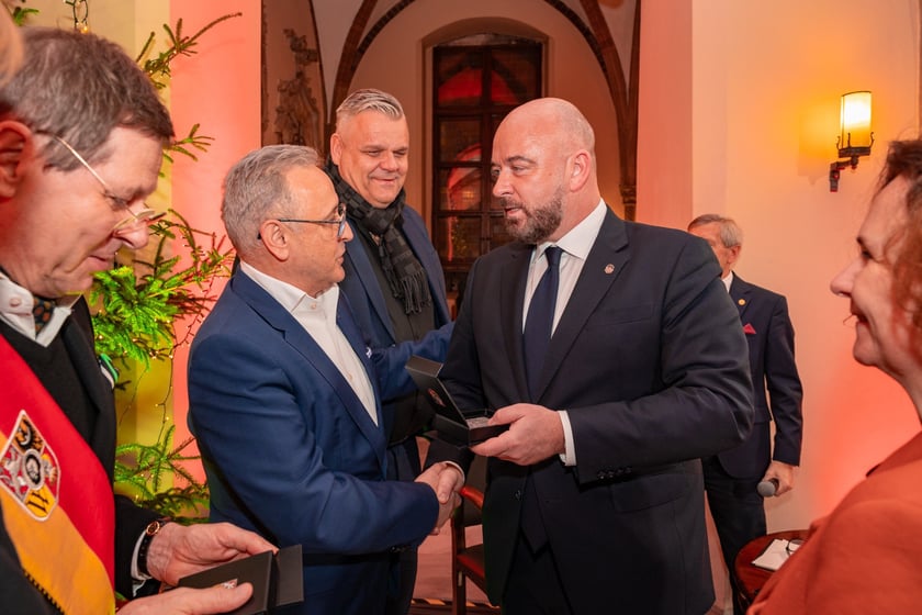 Wręczenie radnym medali "Ad Gloriam Urbis" - "Ku chwale miasta"