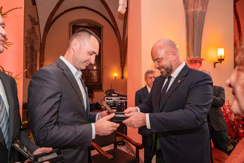 Wręczenie radnym medali "Ad Gloriam Urbis" - "Ku chwale miasta"