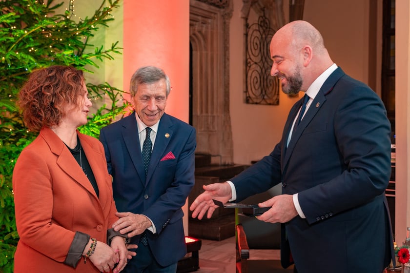 Wręczenie radnym medali "Ad Gloriam Urbis" - "Ku chwale miasta"