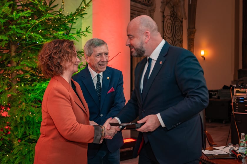 Wręczenie radnym medali "Ad Gloriam Urbis" - "Ku chwale miasta"