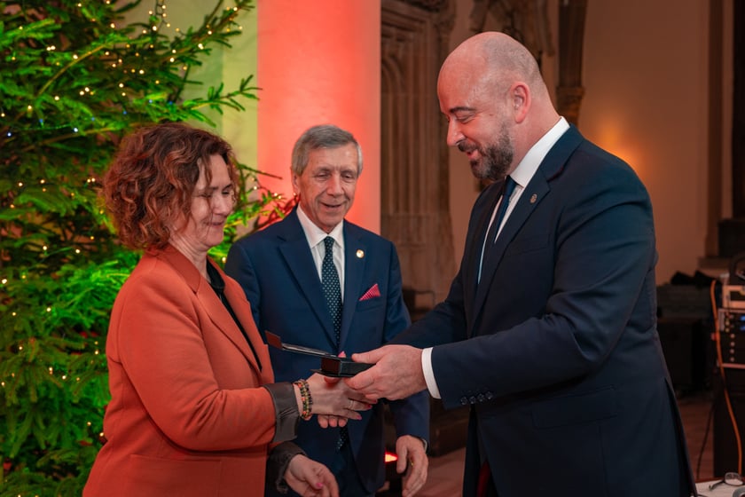 Wręczenie radnym medali "Ad Gloriam Urbis" - "Ku chwale miasta"