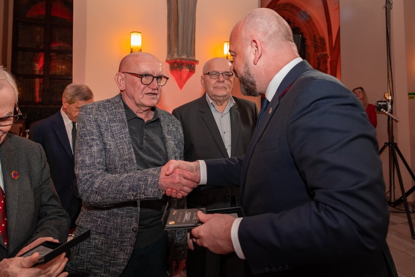 Wręczenie radnym medali "Ad Gloriam Urbis" - "Ku chwale miasta"