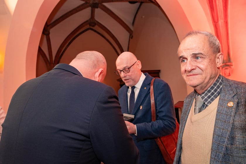 Wręczenie radnym medali "Ad Gloriam Urbis" - "Ku chwale miasta"