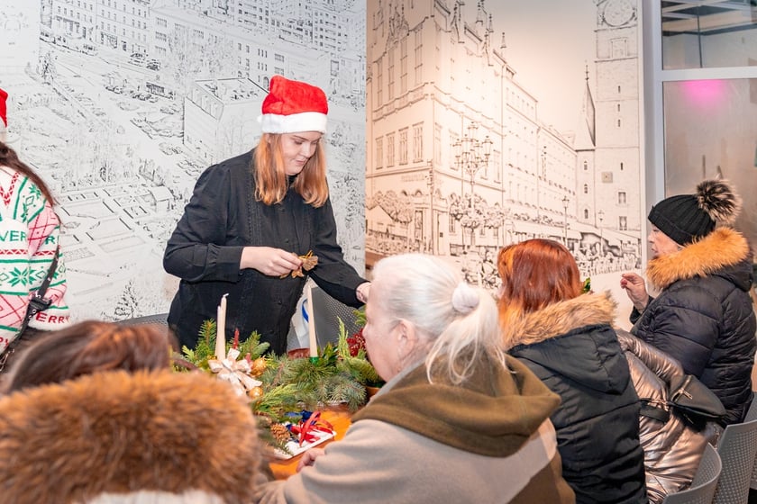 Spotkanie w ramach akcji charytatywnej "Paczki Dobrych Relacji"