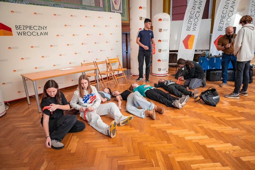 Szkolenie w ramach programu "Bezpieczny Wrocław" w I LO we Wrocławiu