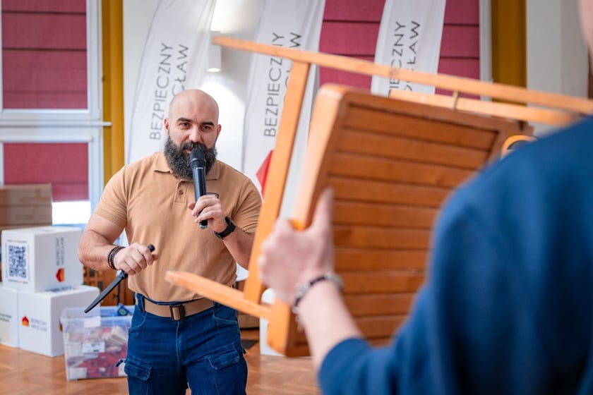 Szkolenie w ramach programu "Bezpieczny Wrocław" w I LO we Wrocławiu