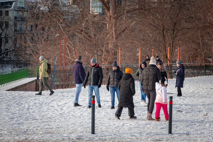 Zimowy niedzielny poranek 4 stycznia 2026 roku