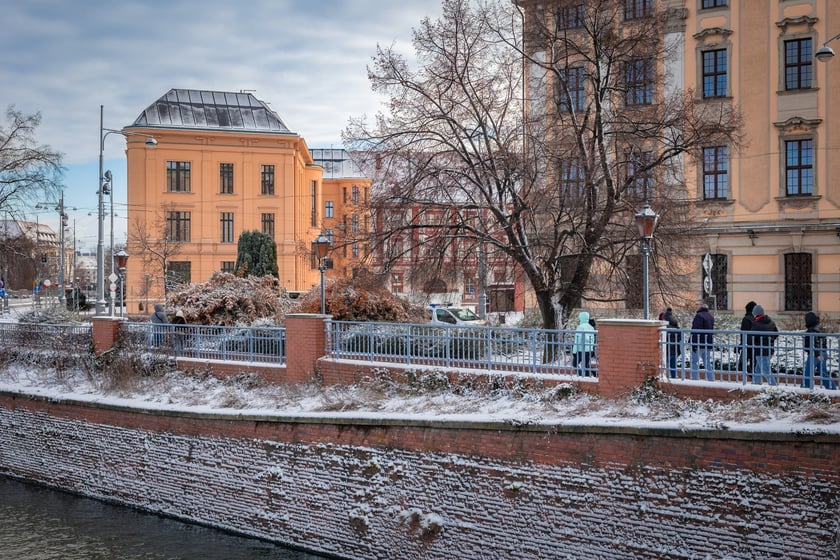 Zimowy niedzielny poranek 4 stycznia 2026 roku