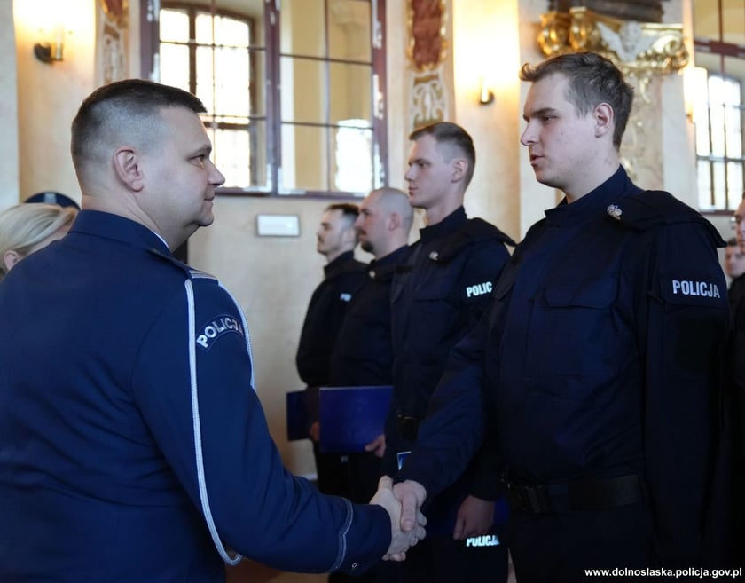 Uroczystość zaślubin nowych policjantów w Oratorium Marianum