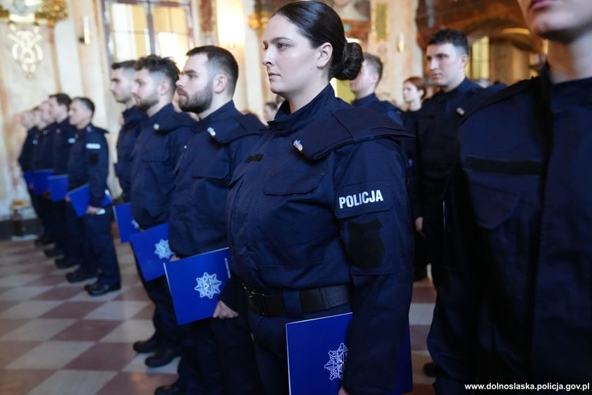 Uroczystość zaślubin nowych policjantów w Oratorium Marianum