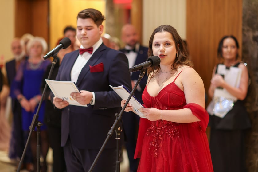 Bal studniówkowy uczniów IV LO we Wrocławiu