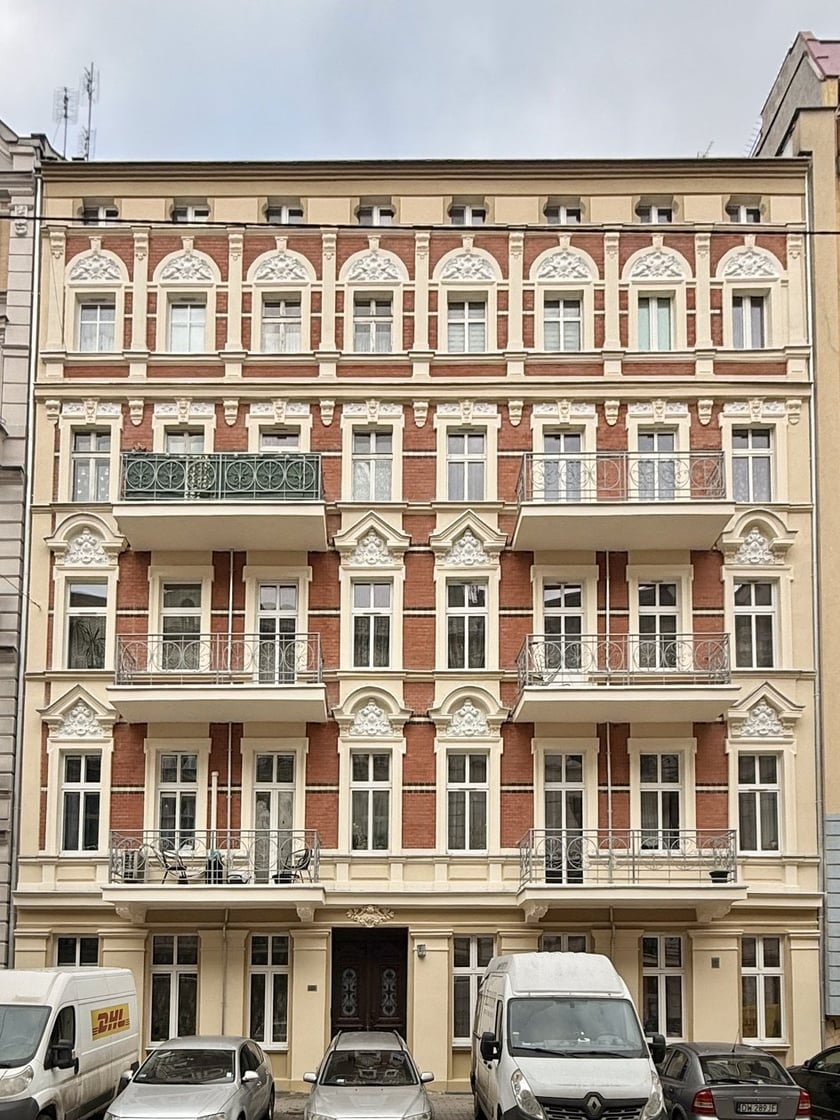 Kamienica przy ul. Kluczborskiej 12 we Wrocławiu po metamorfozie