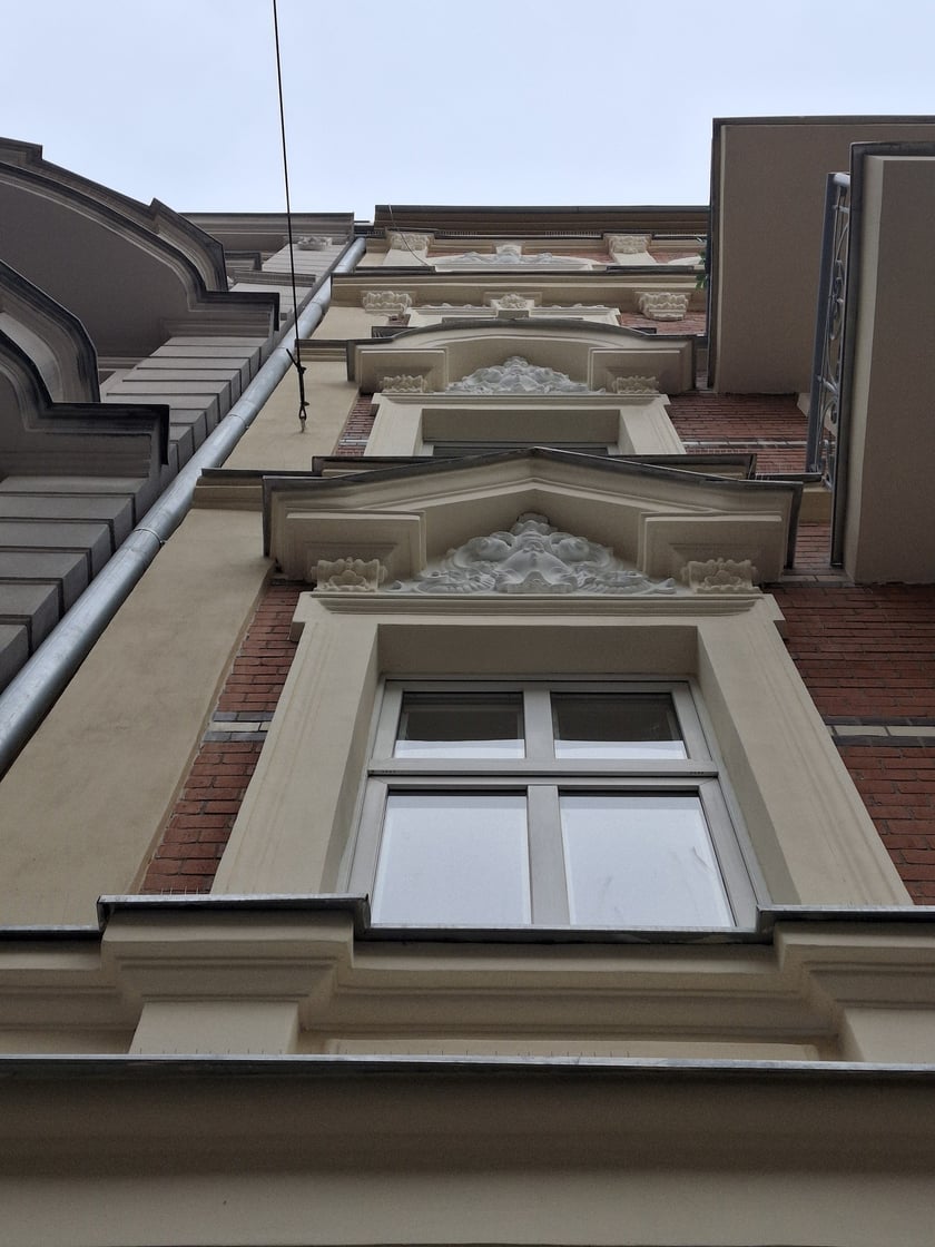 Kamienica przy ul. Kluczborskiej 12 we Wrocławiu po metamorfozie