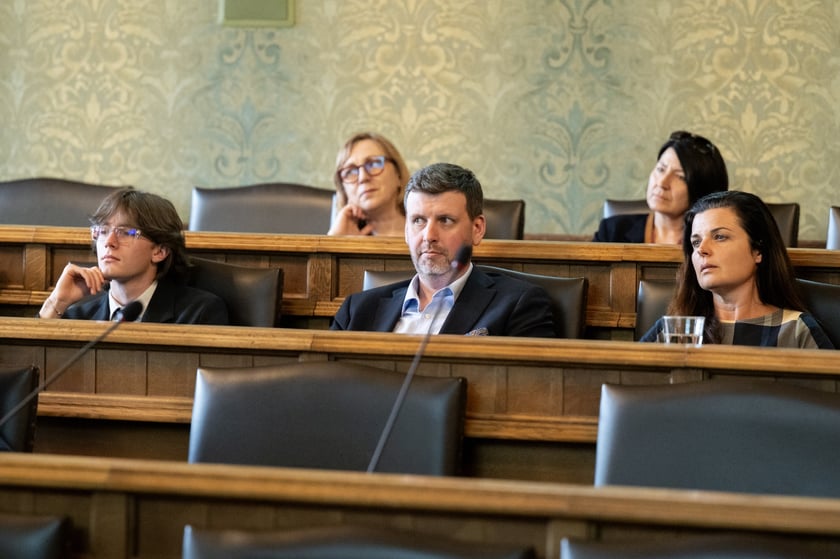 Uczestnicy Komitetu Monitorującego Strategię Wrocław 2050.