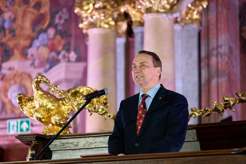 Radosław Sikorski, wicepremier, minister spraw zagranicznych na otwarciu East West Forum w Auli Leopoldina.