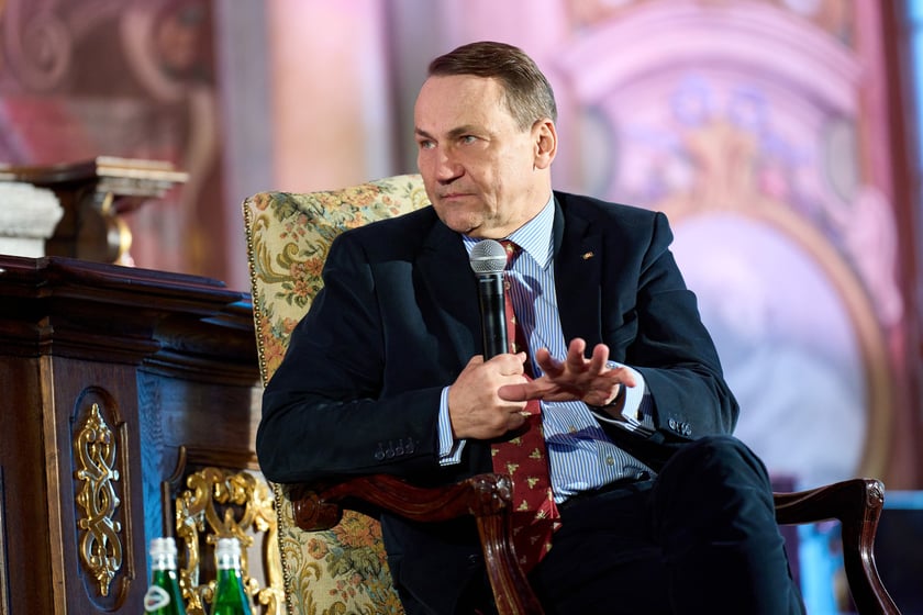 Radosław Sikorski, wicepremier, minister spraw zagranicznych na otwarciu East West Forum w Auli Leopoldina.