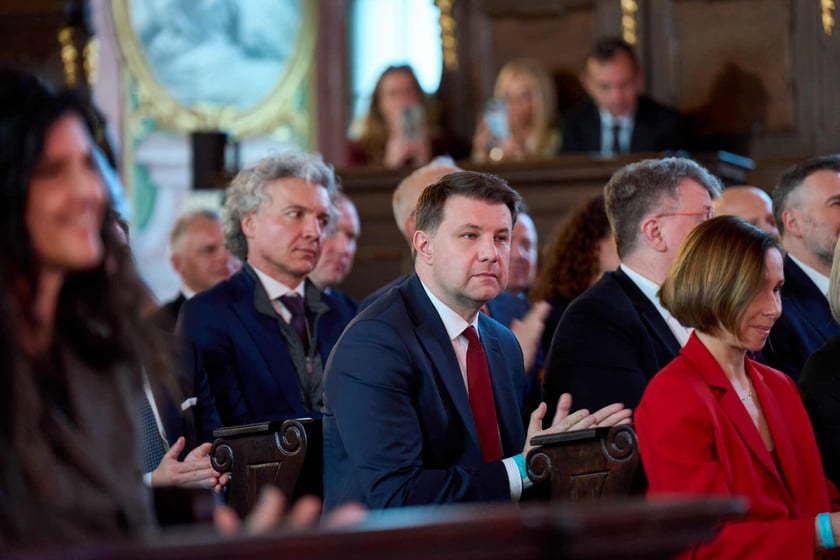 Radosław Sikorski, wicepremier, minister spraw zagranicznych na otwarciu East West Forum w Auli Leopoldina.