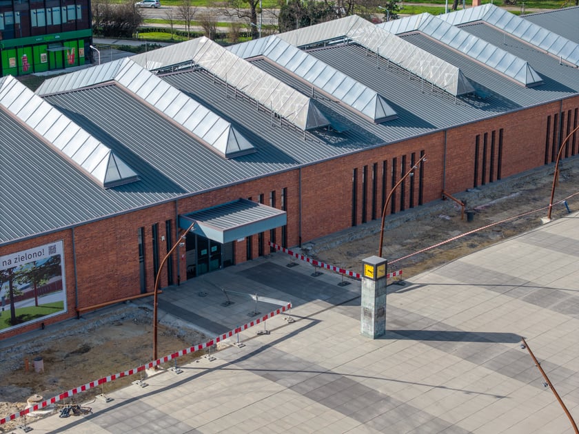 Budowa przy Centrum Historii Zajezdnia
