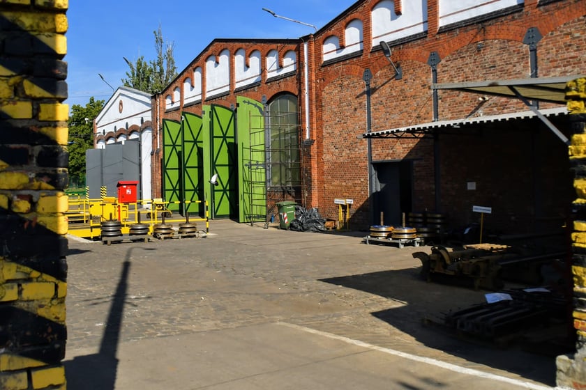 Remont zajezdni tramwajowej Gaj ruszył w poniedziałek, 12 września. Prace potrwają trzy miesiące i pozwolą usprawnić możliwości serwisowania taboru MPK Wrocław