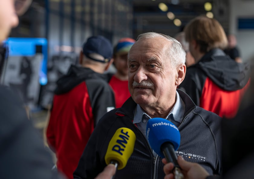 Uroczystość nadania imienia Wandy Rutkiewicz tramwajowi Moderus Gamma w zajezdni Borek