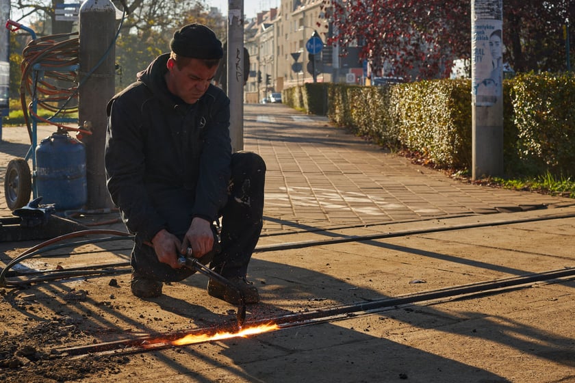 Wymiana torowiska w ul. Kochanowskiego