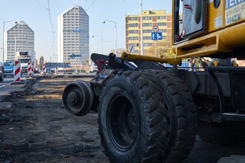 Wymiana torowiska w ul. Kochanowskiego