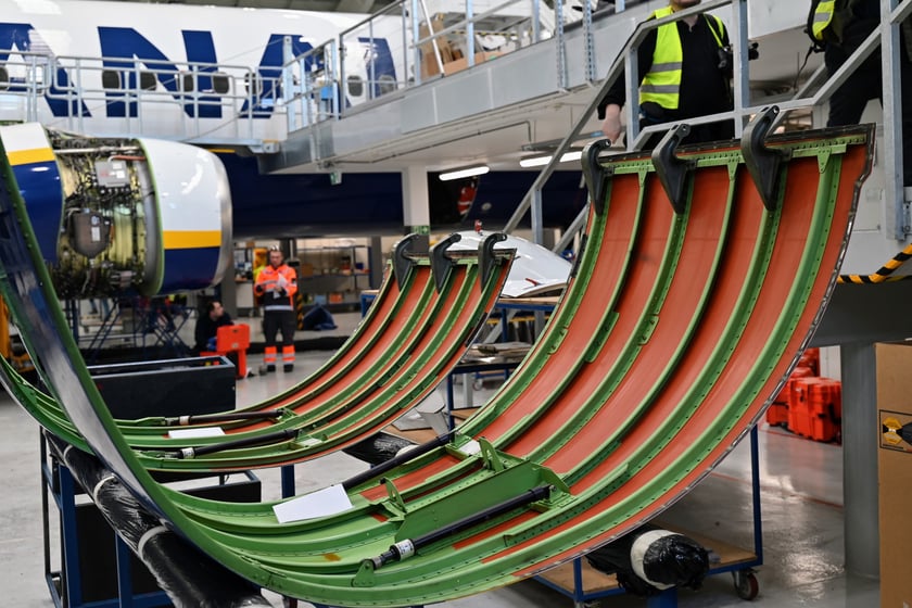 Wroclaw Aircraft Maintenance Services ? w skrócie WAMS ? czyli centrum serwisowe samolotów Ryanair we Wrocławiu.