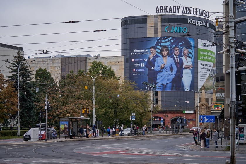 Skrzyżowanie Piłsudskiego ze Świdnicką po remoncie.