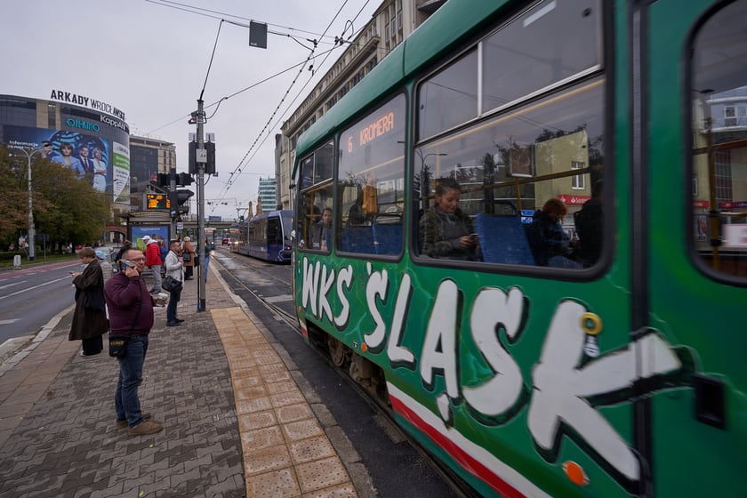 Skrzyżowanie Piłsudskiego ze Świdnicką po remoncie.