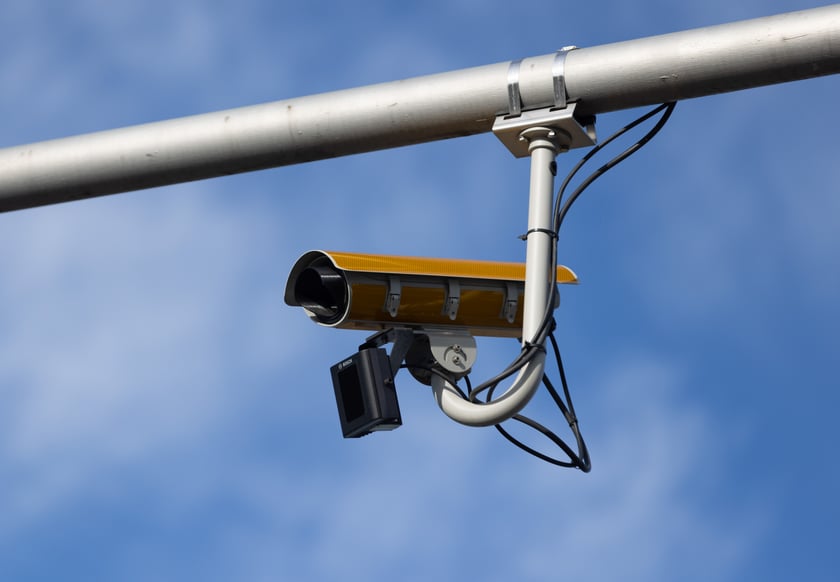 CANARD Red Light. Żółte kamery na skrzyżowaniach i przejazdach kolejowych