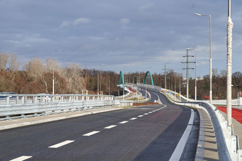 Aleja Wielkiej Wyspy na dzień przed otwarciem.