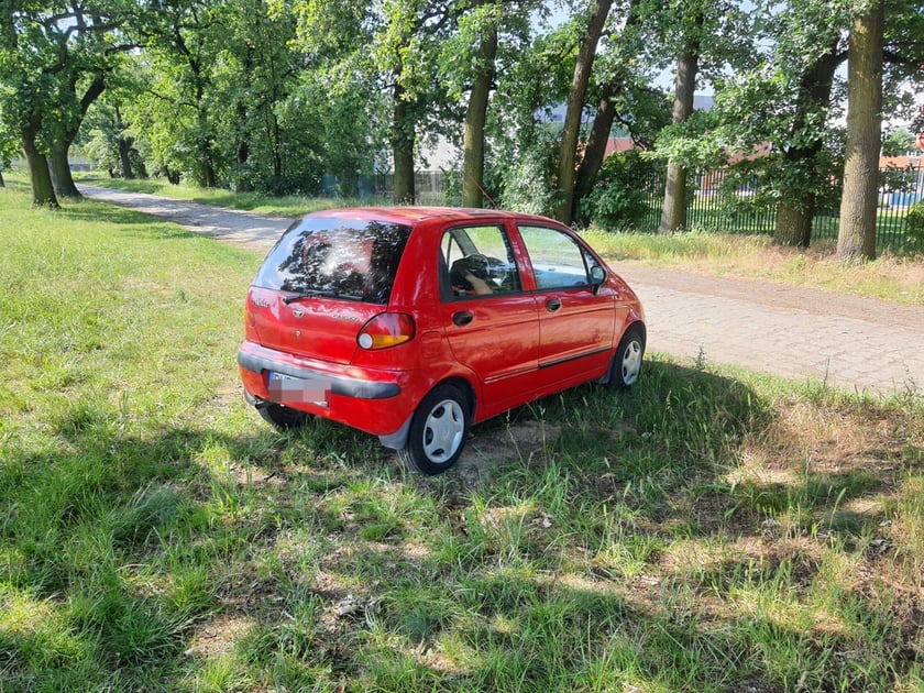 Niezgodnie z prawem zaparkowane samochody