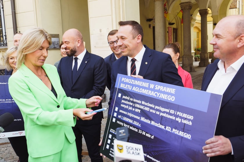 Porozumienie w sprawie kolei aglomeracyjnej wspólnie ogłosili dziś (27 czerwca) samorządowcy wojewódzcy, miejscu i powiatowi.