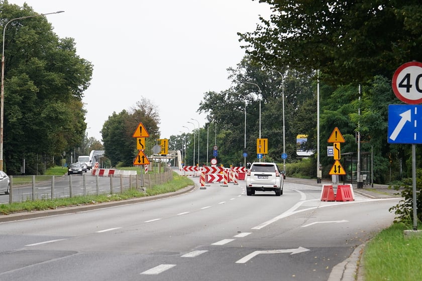 Południowy most Jagielloński zamknięty dla ruchu na czas remontu. Wdrożono zastępczą organizację ruchu. Wrocław, 4.08.2024