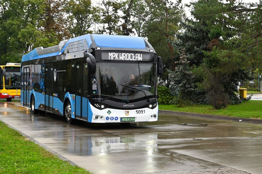 Autobus wodorowy marki Arthur na testach w MPK Wrocław