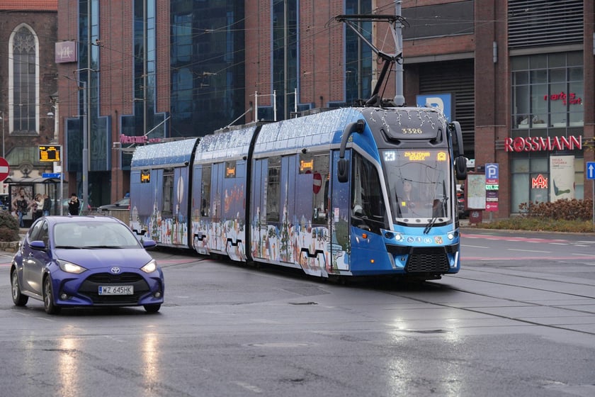Świąteczny tramwaj MPK na trasie