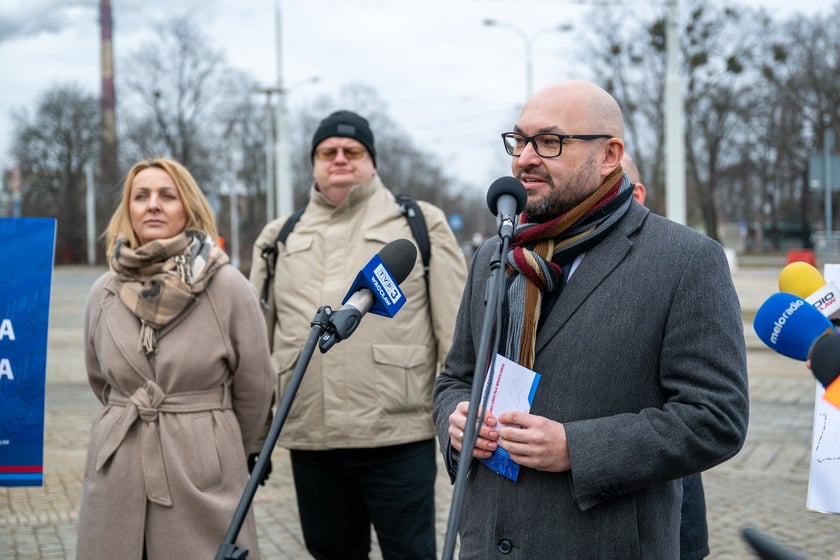 - Zakończyliśmy pierwsze tegoroczne zadanie TORYwolucji - m&oacute;wił podczas konferencji na pl. Powstańc&oacute;w Wielkopolskich Witold Woźny, prezes MPK Wrocław.&nbsp;