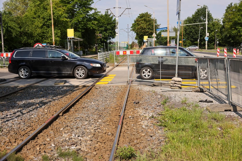 Remont torowiska na Kosmonautów rozpocżął się w sobotę 31 maja. Tramwaje na Leśnicę nie pojadą przez trzy miesiące