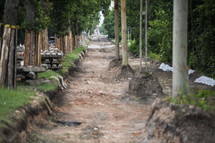 Remont torowiska na ulicy Kosmonautów. Zdjęcie z połowy czerwca