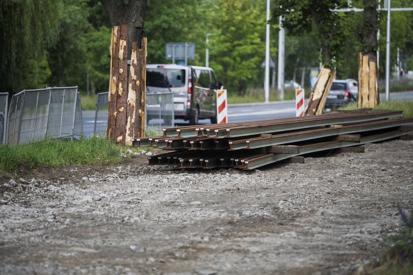Remont torowiska na ulicy Kosmonautów. Zdjęcie z połowy czerwca