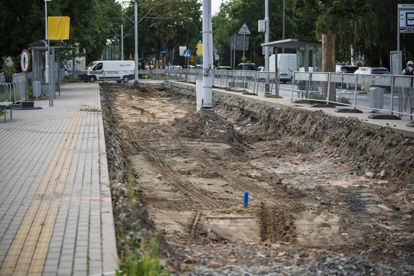 Remont torowiska na ulicy Kosmonautów. Zdjęcie z połowy czerwca