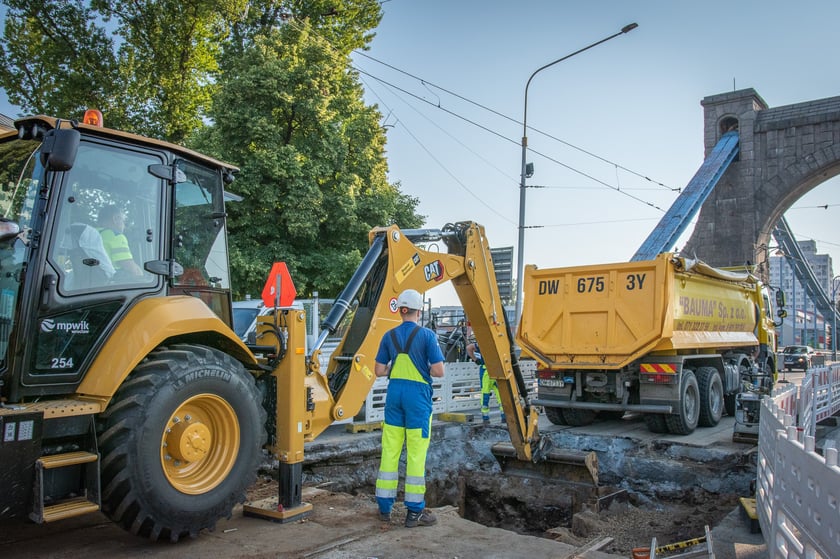 Awiaria Magistrali przed mostem Grunwaldzkim