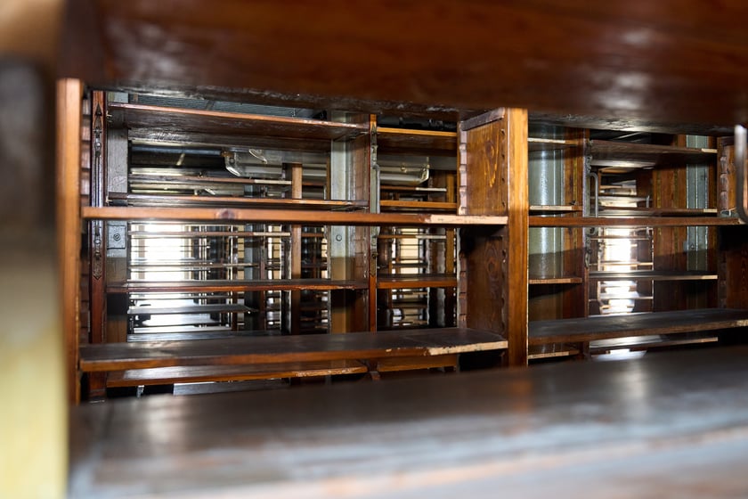 Biblioteka Uniwersytecka przy Szajnochy &ndash; magazyny, stan na kwiecień 2026Biblioteka Uniwersytecka przy Szajnochy &ndash; magazyny, stan na kwiecień 2026