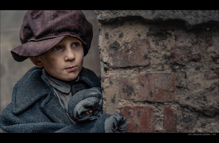 Na zdjęciu kadr z serialu "Erynie"