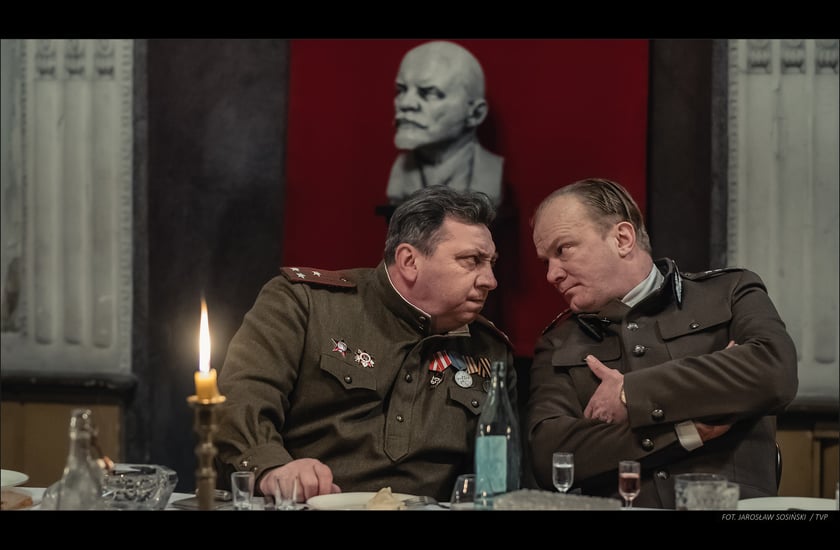 Na zdjęciu kadr z serialu "Erynie"